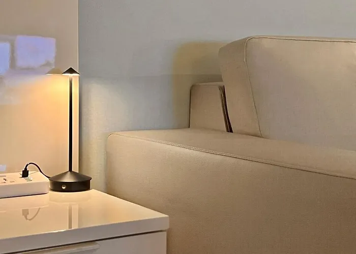 Warm 1 Min From Gangnam Апартаменты Сеул