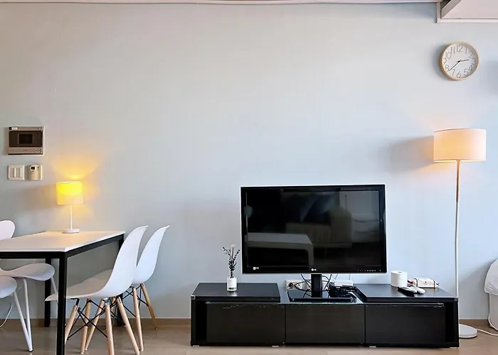 Warm 1 Min From Gangnam Апартаменты