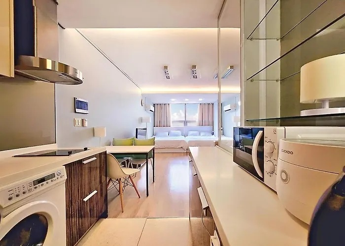 Warm 1 Min From Gangnam Апартаменты